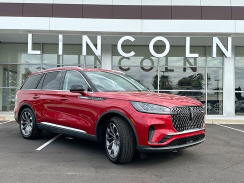 New 2026 Lincoln Aviator 2WD image 1
