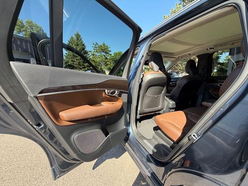 Used 2019 Volvo XC90 T6 Momentum w/ Advanced Package AWD/4WD image 19