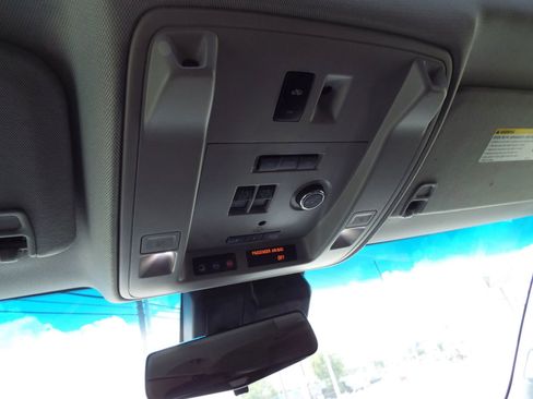 Used 2017 Cadillac Escalade Premium Luxury w/ LPO, Radiant Package image 34