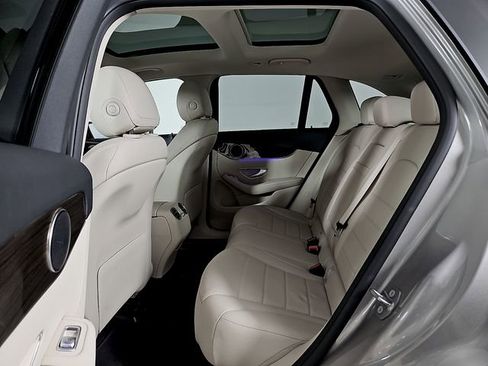 Used 2021 Mercedes-Benz GLC 300 image 10
