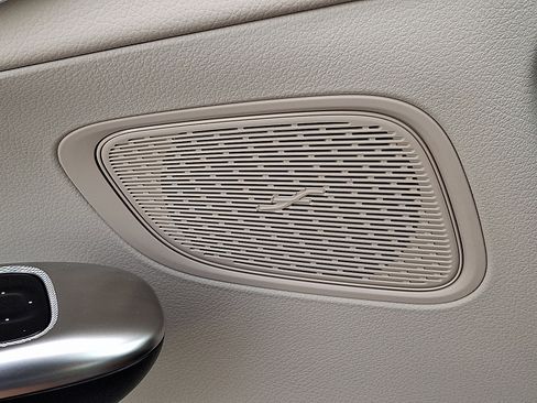 Certified 2025 Mercedes-Benz GLC 300 4MATIC image 26