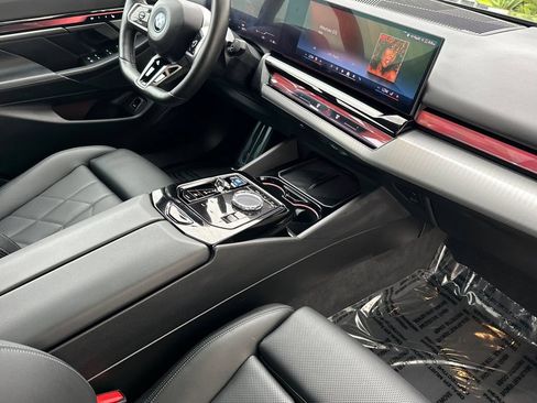Used 2024 BMW i5 eDrive40i w/ Executive Package RWD image 16