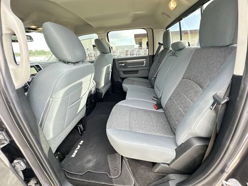 Used 2018 RAM 1500 Big Horn AWD/4WD image 25
