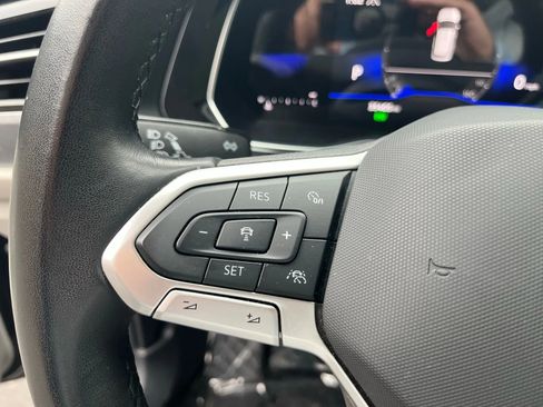 Used 2024 Volkswagen Jetta SE w/ Panoramic Sunroof Package image 19