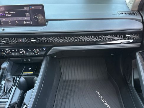 Certified 2024 Honda Accord Touring image 24