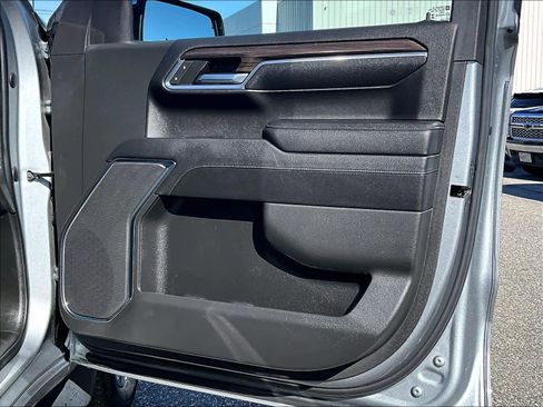 Used 2023 Chevrolet Silverado 1500 LT image 12