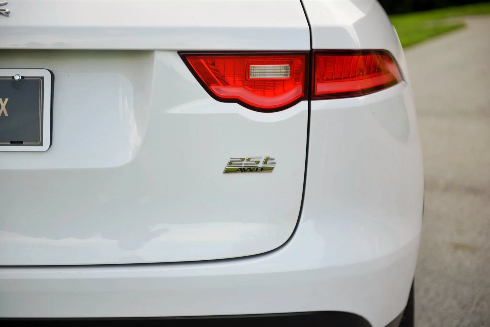 Used 2018 Jaguar F-PACE Premium AWD/4WD image 27