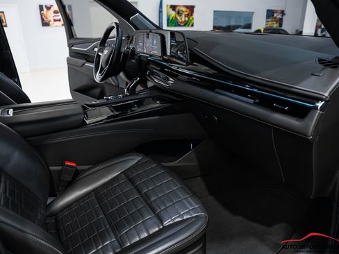 Used 2023 Cadillac Escalade V AWD/4WD image 12