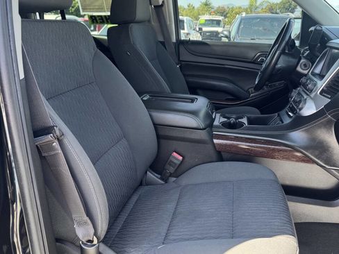 Used 2017 GMC Yukon SLE w/ Convenience Package image 16