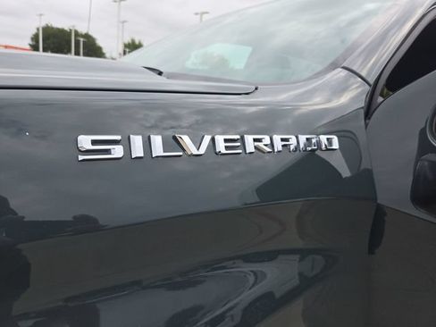 Used 2025 Chevrolet Silverado 1500 LT AWD/4WD image 28