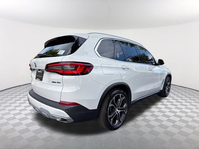 Used 2023 BMW X5 sDrive40i w/ Parking Assistance Package RWD image 5