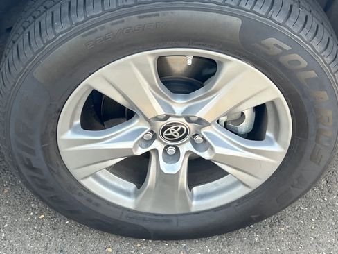 Used 2023 Toyota RAV4 LE image 15