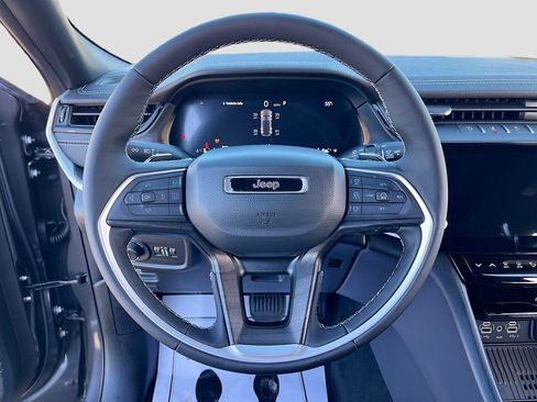 New 2026 Jeep Grand Cherokee Altitude RWD image 11