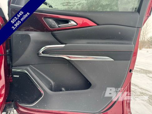 Used 2026 Chevrolet Traverse RS image 12