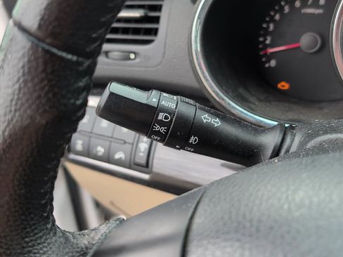 Used 2011 Kia Sorento EX image 22