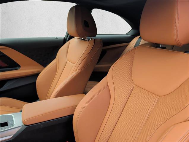 Used 2025 BMW 230i Coupe w/ M Sport Package RWD image 11