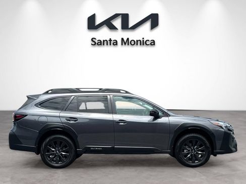 Used 2023 Subaru Outback Onyx Edition XT AWD/4WD image 7