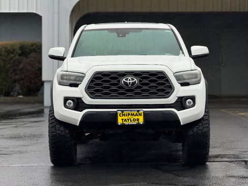 Used 2020 Toyota Tacoma TRD Off-Road image 12