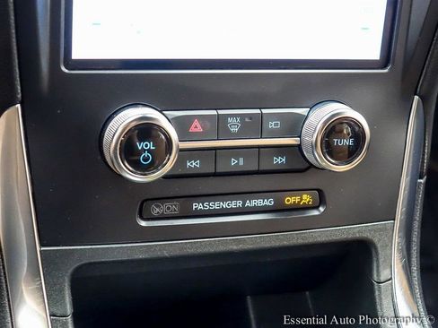 Certified 2024 Ford Edge Titanium w/ Titanium Elite Package image 18