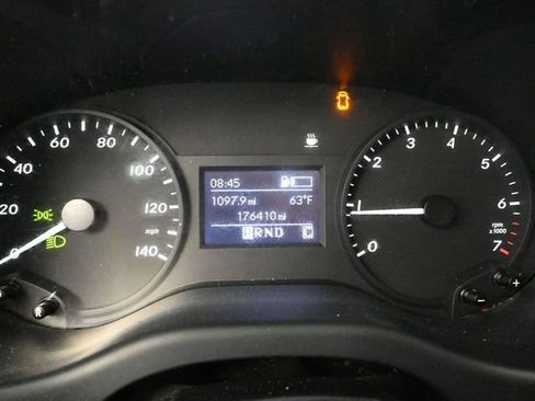 Used 2017 Mercedes-Benz Metris image 23