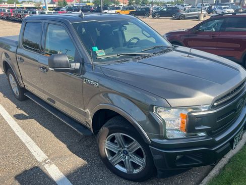 Used 2018 Ford F150 XLT w/ Equipment Group 302A Luxury AWD/4WD image 2