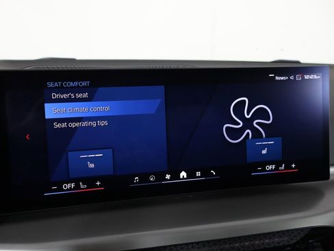 Used 2025 BMW M2 image 40