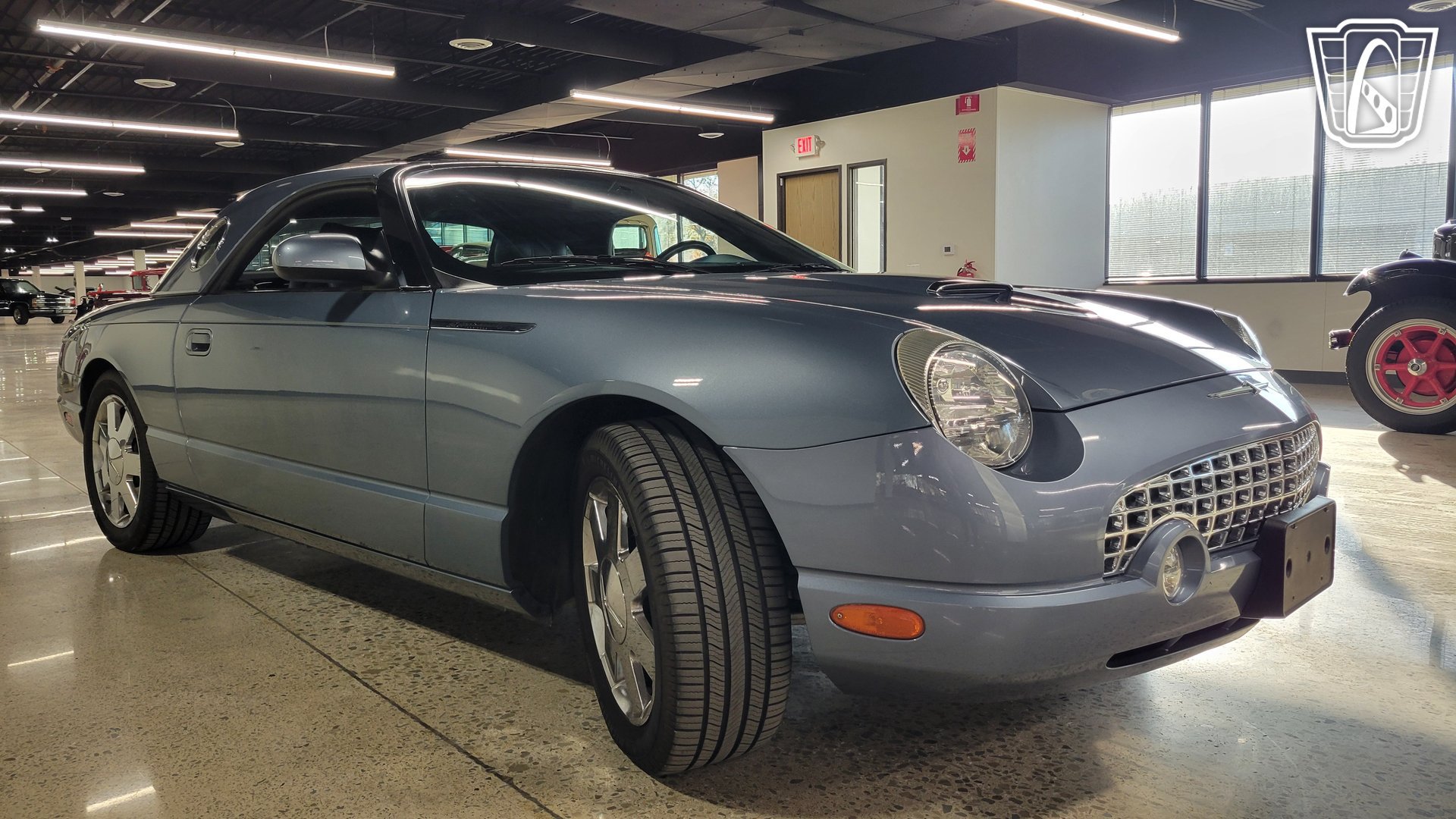 Used 2005 Ford Thunderbird RWD image 40