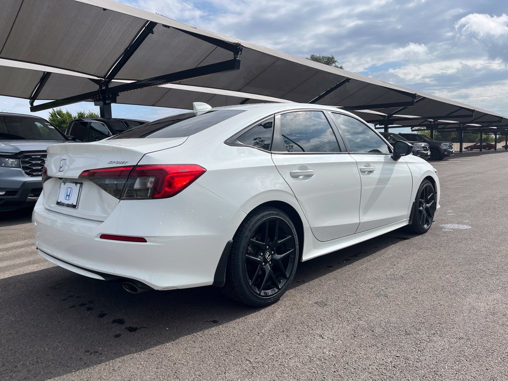 Used 2022 Honda Civic Sport image 4