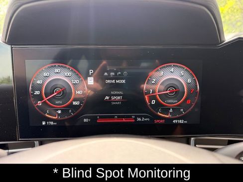 Used 2025 Hyundai Elantra SEL FWD image 21