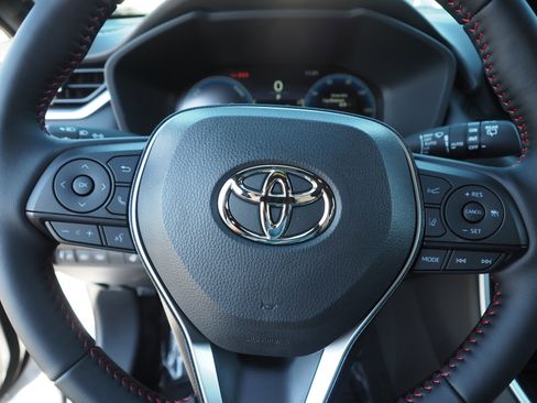 Used 2025 Toyota RAV4 XSE image 27