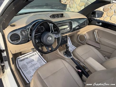 Used 2013 Volkswagen Beetle 2.0T FWD image 5