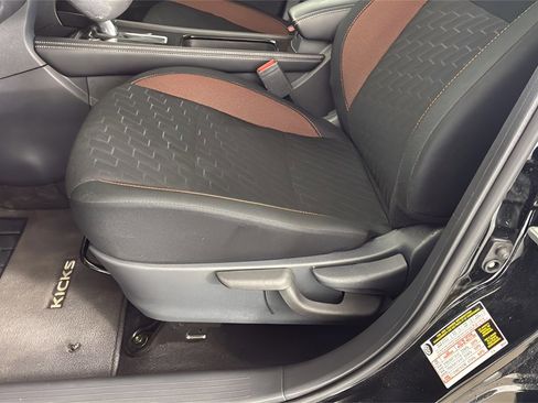 Used 2024 Nissan Kicks SR image 17