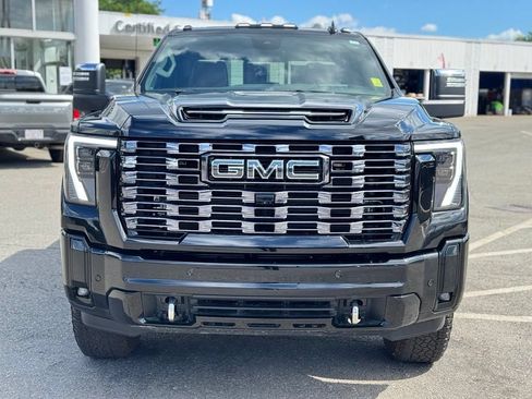 Used 2025 GMC Sierra 2500 Denali Ultimate AWD/4WD image 9