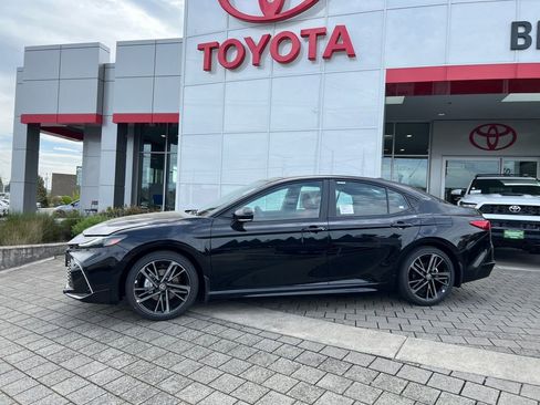 New 2026 Toyota Camry XSE AWD/4WD image 2