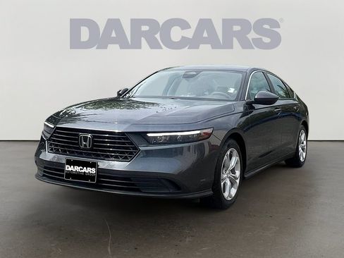 Used 2023 Honda Accord LX image 3
