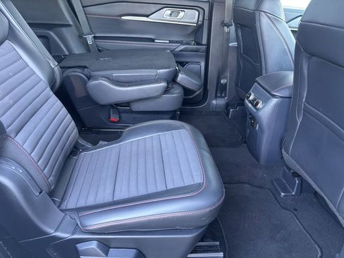 Used 2025 Ford Explorer ST-Line AWD/4WD image 30
