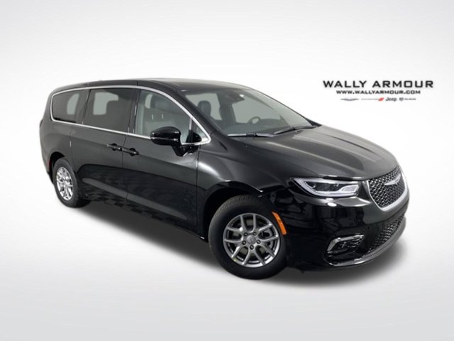 New 2026 Chrysler Pacifica Select FWD 360° Tour