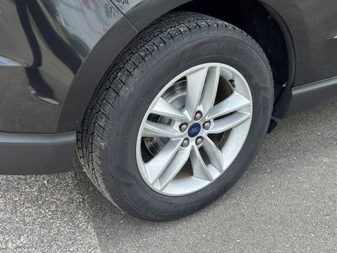 Used 2015 Ford Edge SEL w/ Equipment Group 201A AWD/4WD image 37