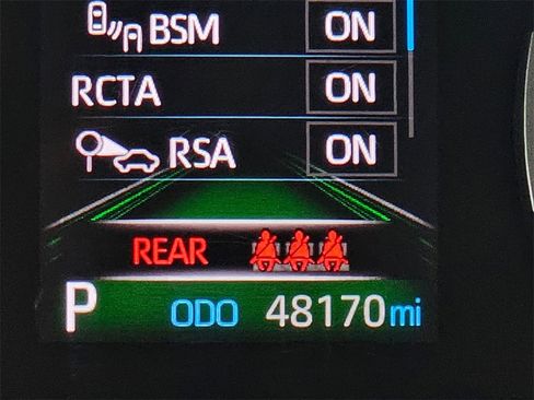 Used 2020 Toyota RAV4 LE image 24