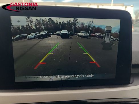 Used 2022 Ford Escape SEL image 40