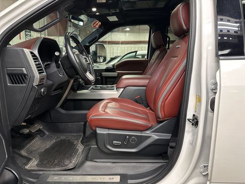 Used 2021 Ford F350 Platinum AWD/4WD image 14