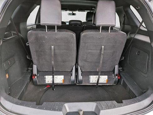 Used 2018 Ford Explorer XLT w/ Equipment Group 202A FWD image 6