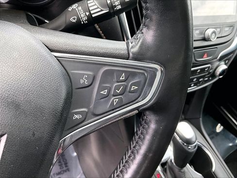 Used 2021 Chevrolet Equinox Premier FWD image 21