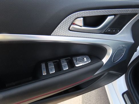 Used 2023 Genesis G70 2.0T w/ Sport Prestige Package image 23