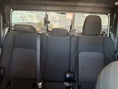 Used 2024 Jeep Gladiator Mojave w/ Convenience Group AWD/4WD image 20