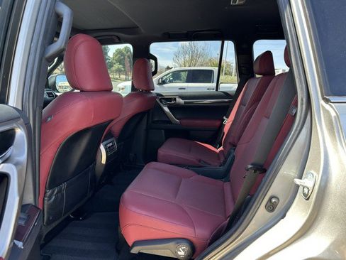 Used 2020 Lexus GX 460 Premium image 14