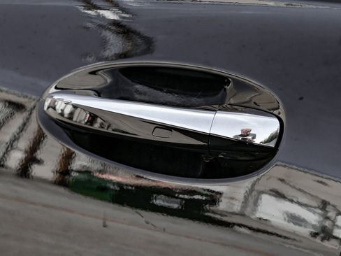 Used 2020 Mercedes-Benz GLS 450 4MATIC image 46