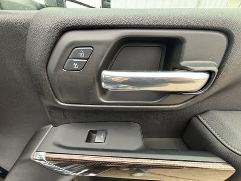 Used 2025 Chevrolet Silverado 2500 LT image 31