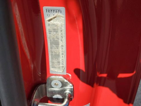 Used 2010 Ferrari California Spyder image 30