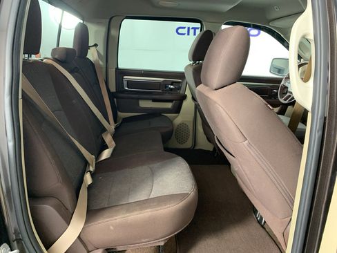 Used 2017 RAM 1500 Big Horn RWD image 36